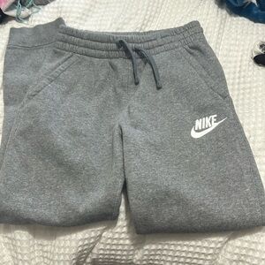 I’m selling grey nike sweats